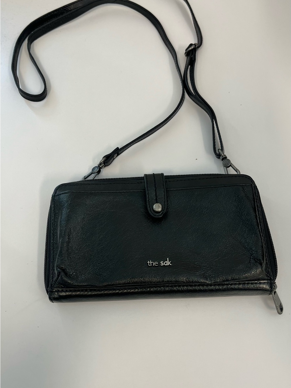 The Sak 3-in-1 Iris Smartphone Crossbody